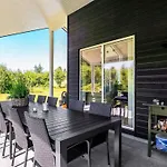 בית נופש 5 Star Holiday Home In Hals