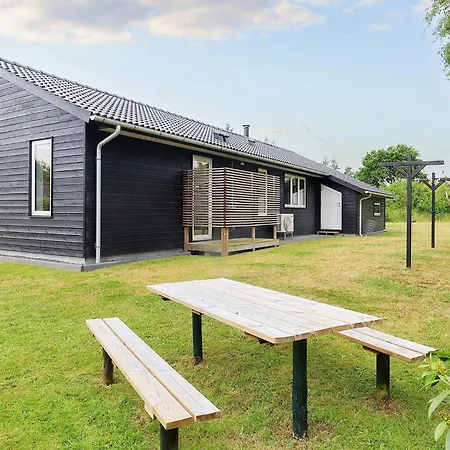 5 Star In Feriehus Hals