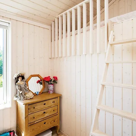 5 Star In Feriehus Hals