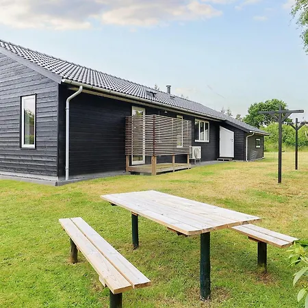 5 Star In Feriehus Hals